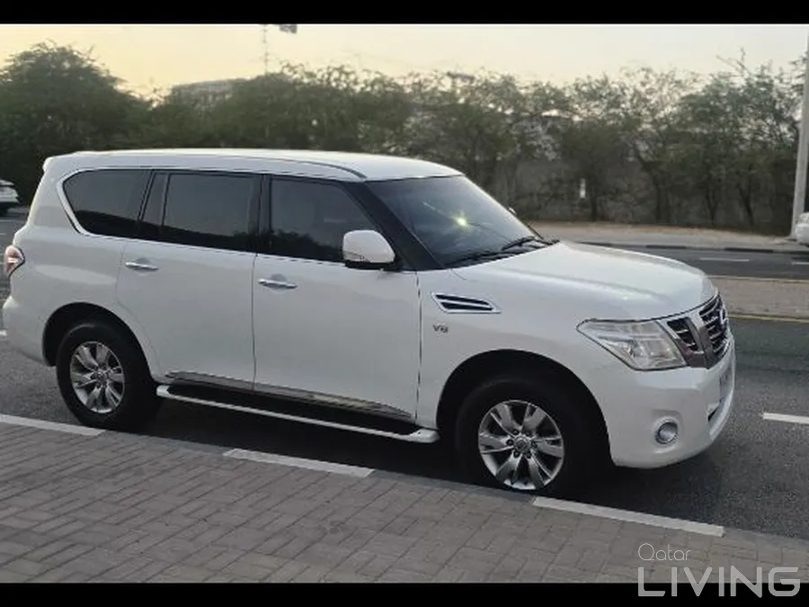 نيسان باترول 2012 SE V8 بحالة ممتازة