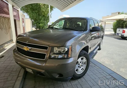 Chevrolet Suburban LS 2013