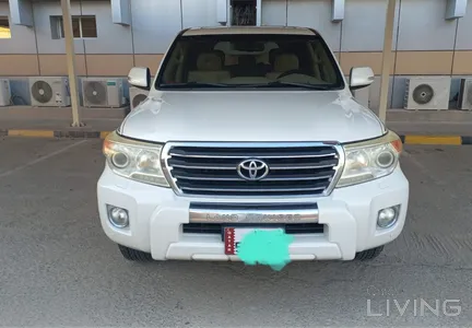 Toyota Land Cruiser GXR 2013