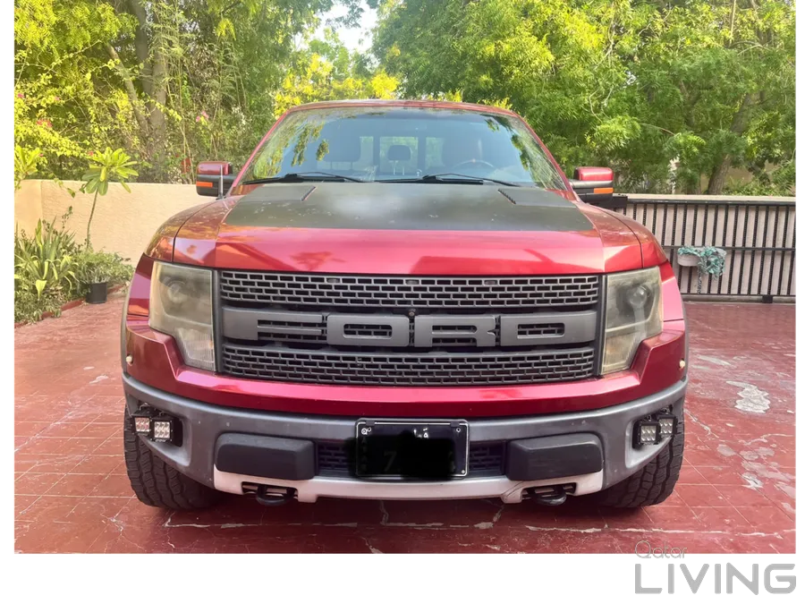2014 Ford F150 Raptor, in Warranty, low km 