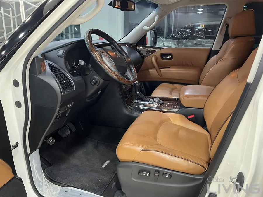 2014 Nissan platinum