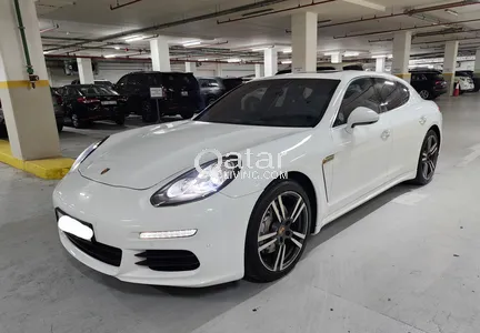 Porsche Panamera S 2014