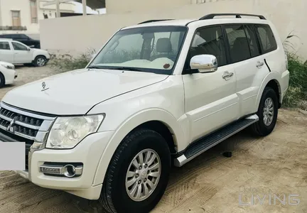 Mitsubishi Pajero GLS 2015