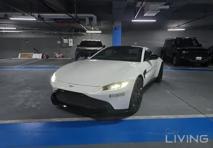 Aston Martin Vantage  2019