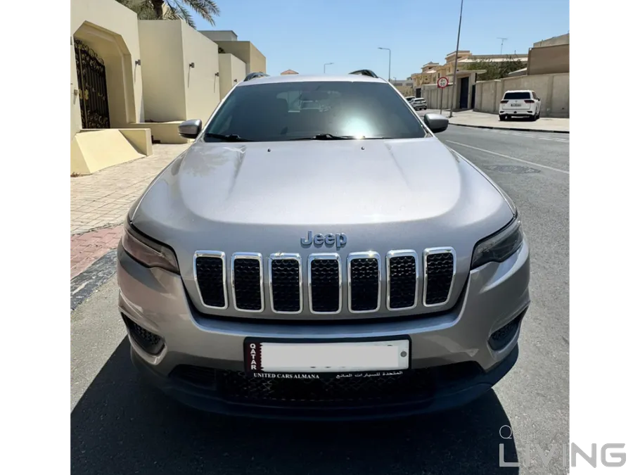 2021 Jeep Cherokee Sport – 6-Cylinder, 4WD. 