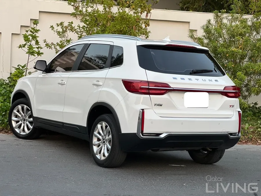 2022 Bestune T33