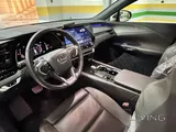 للبيع لكزس ار اكس2023 لون اسود