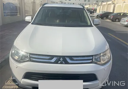 Mitsubishi Outlander  2014