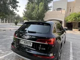 Audi Q5- low mileage- single owner- under warranty 2028 