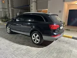 Audi Q7 model 2012 