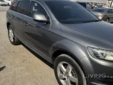 Audi Q7 Quattro 2010 Model 