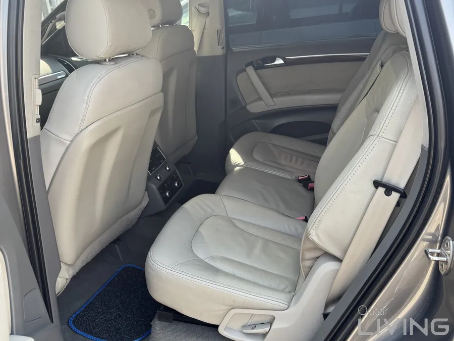 Audi Q7 Quattro 2010 Model 