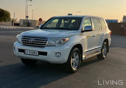 Toyota Land Cruiser VXR 2013