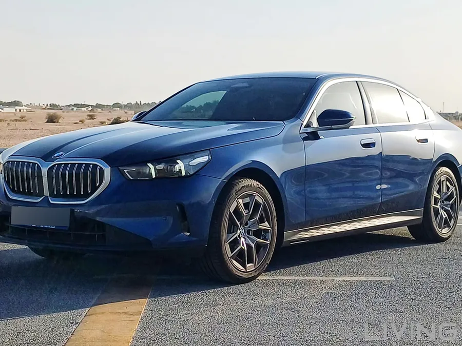 BMW 5-Series 520i 2024