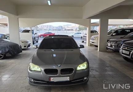 BMW 5-Series 520 i 2012