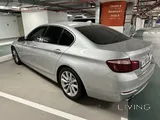 BMW 528i