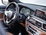 BMW 730 2016