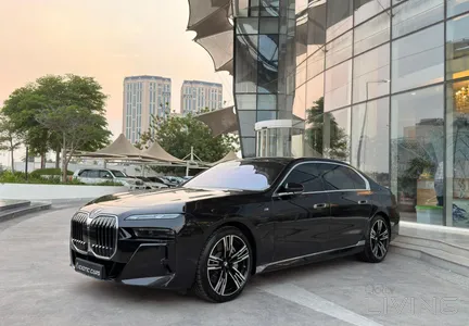 BMW 7-Series 760 Li 2025