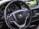 BMW X5 v8
