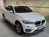 BMW X6 / V6 HIGH OPTION LOW KM Big screen