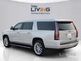 Cadillac Escalade ESV 2018 V8