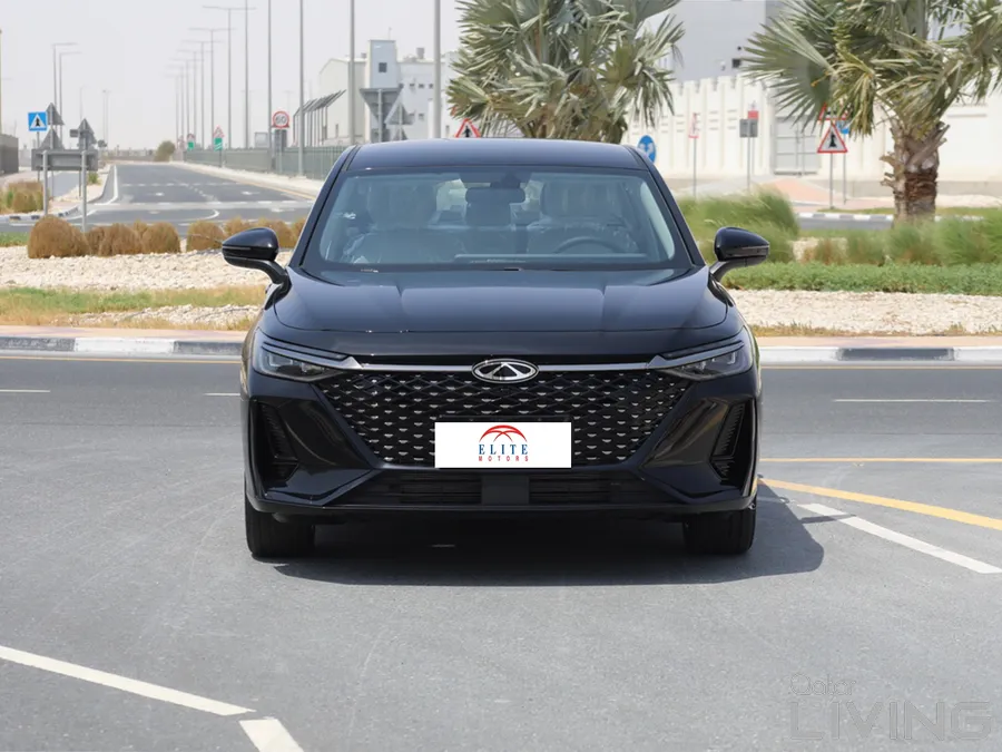 Chery Arrizo 8  - Super Hybrid   / 1.5 L Turbo 