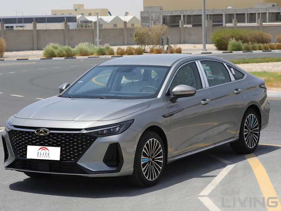 Chery Arrizo 8  - Super Hybrid   / 1.5 L Turbo 