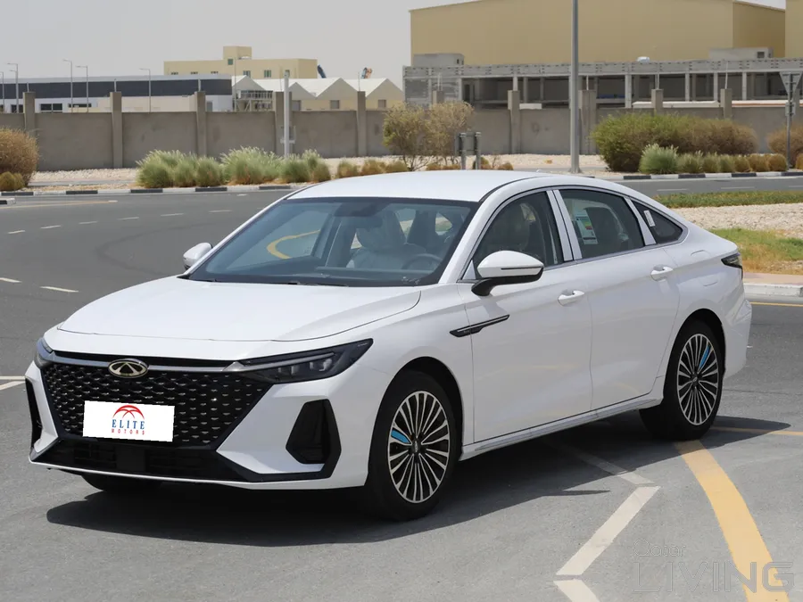 Chery Arrizo 8  - Super Hybrid   / 1.5 L Turbo 