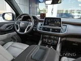 Chevrolet Tahoe LT. Model 2021. 