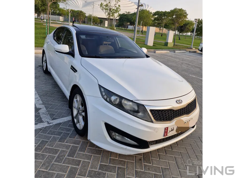 Excellent condition family used KIA Optima with panoramic sunroof