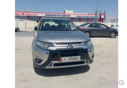 Mitsubishi Outlander  2019