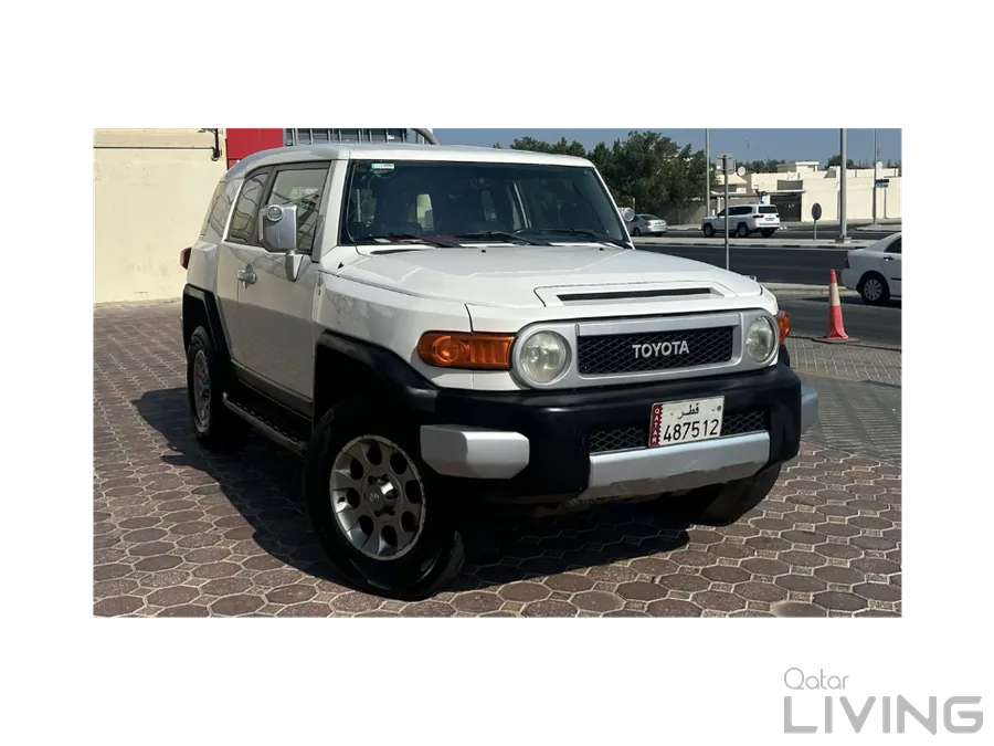 Fj cruiser 2012 white