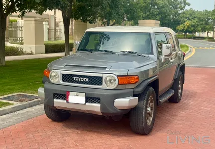 Toyota FJ Cruiser  2012