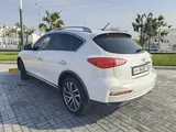 For sale Infinity QX50 2016 model, 2017 registered.