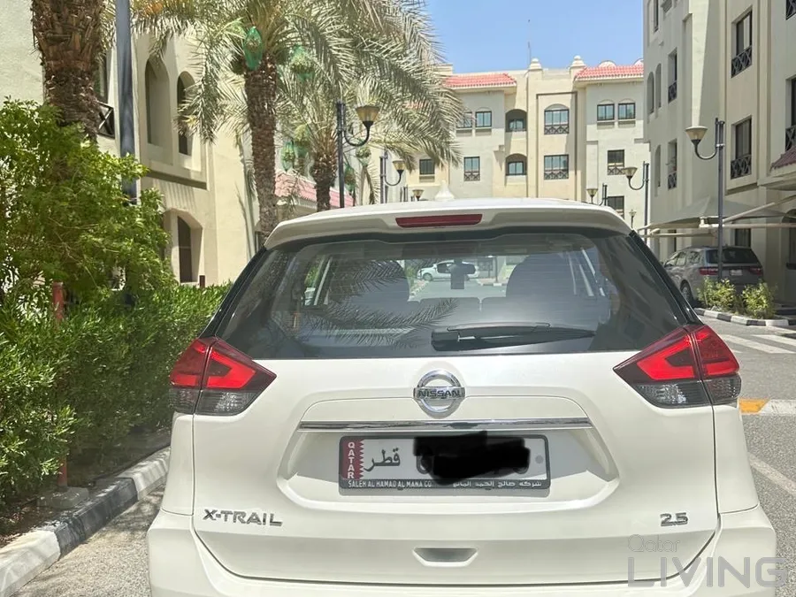 🚗 FOR SALE: Nissan X trail 2018 Doctor driven and in good condition  