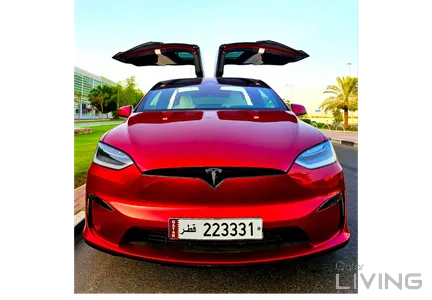 Tesla X  2023
