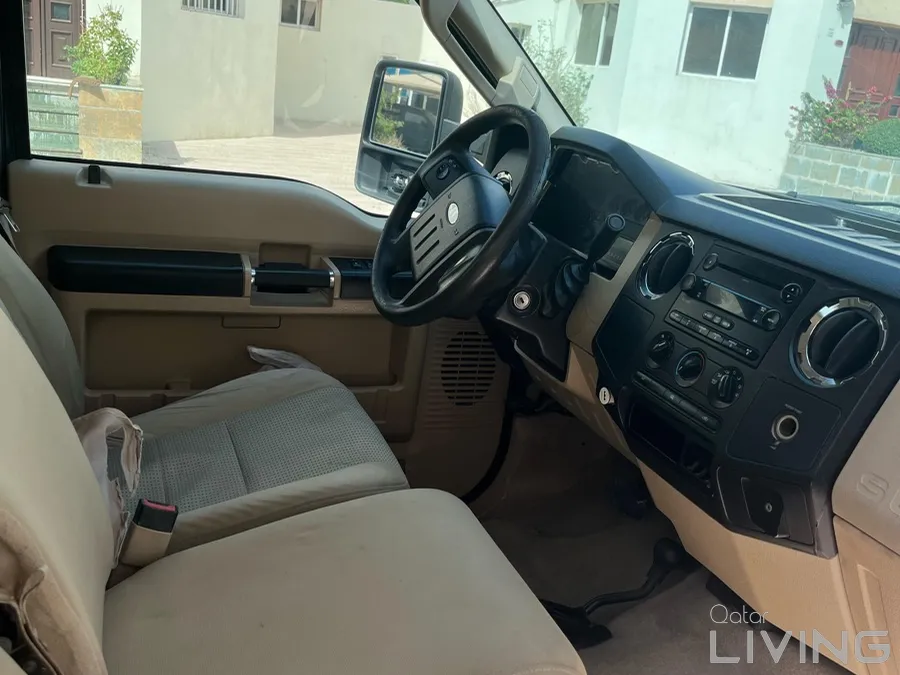 Ford F250 Super Duty XLS Long Wheel Base