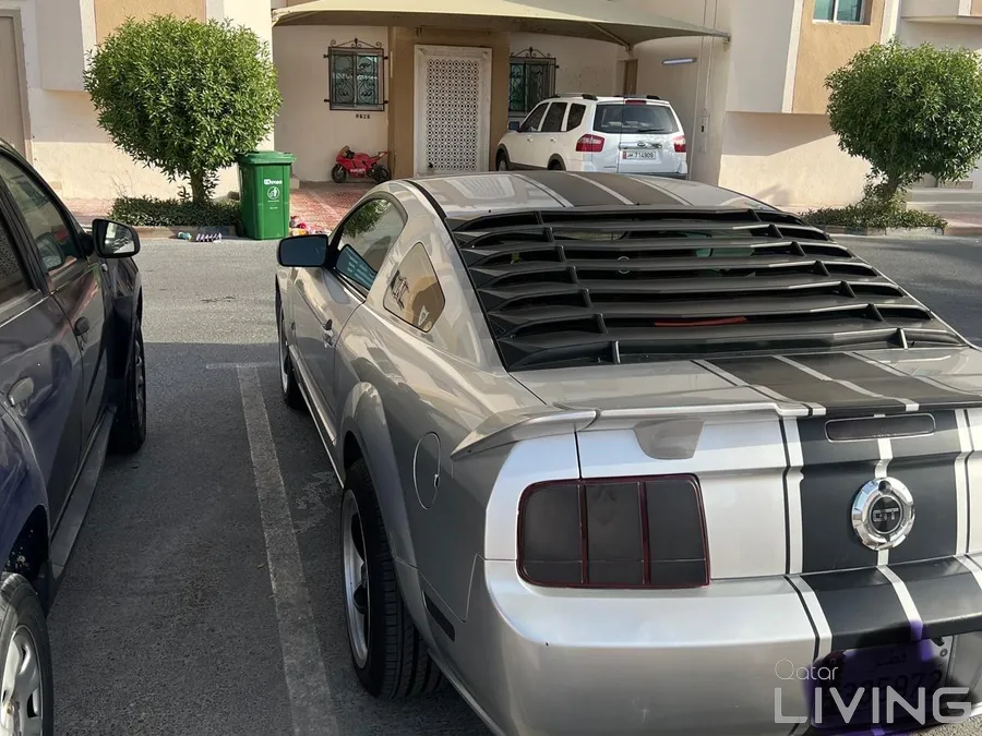 FORD MUSTANG 