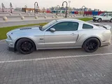 Ford mustang 2013