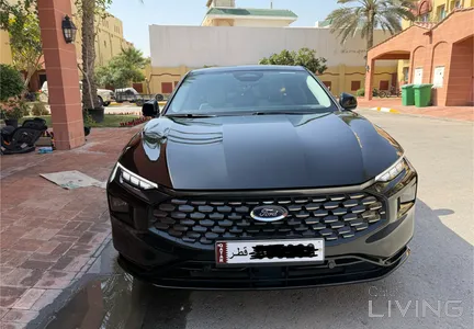 Ford Taurus Titanium 2024