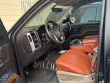 Matte Black GMC Sierra 2015 | V8 | Leather | JBL | King Air Suspension |