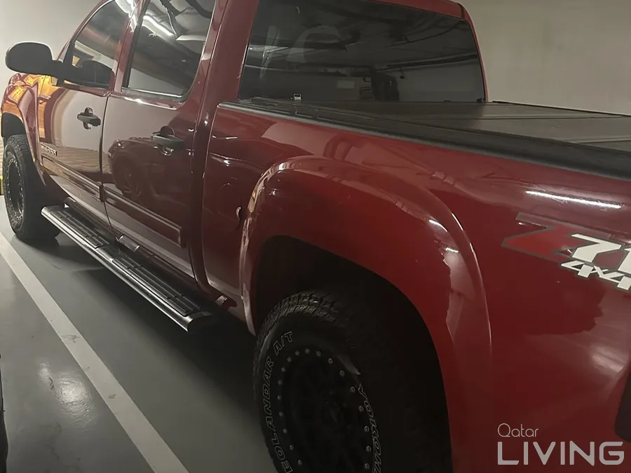 GMC Sierra vey low mileage and well mentained