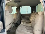 GMC Suburban 2005