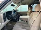 GMC Suburban 2005