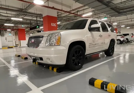 GMC Yukon Denali 2011