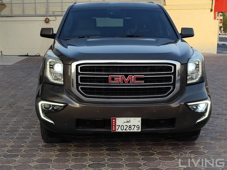 GMC YUKON SLE 2016