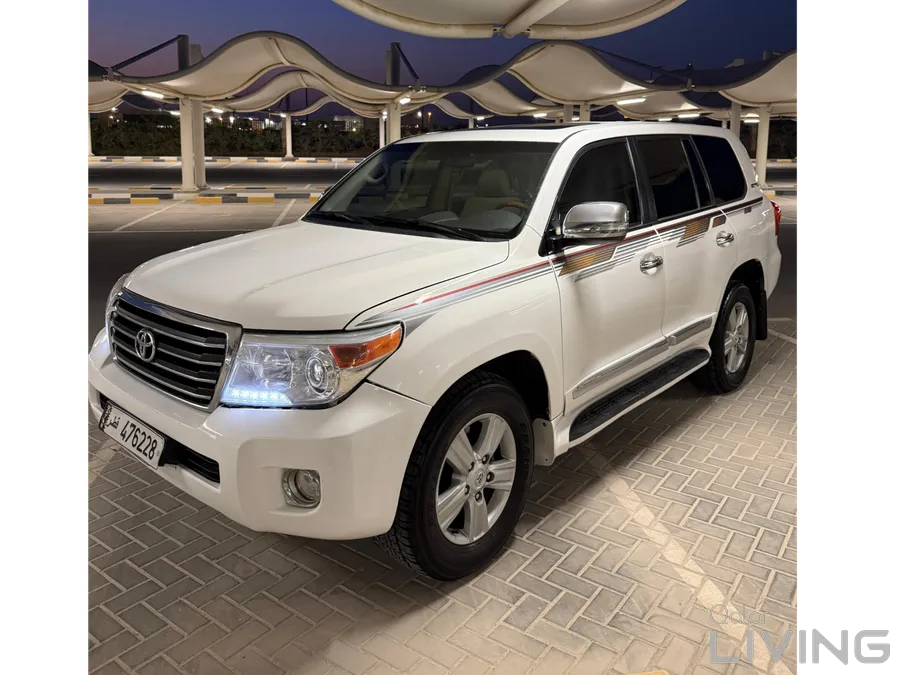 GXR 2015 V8
