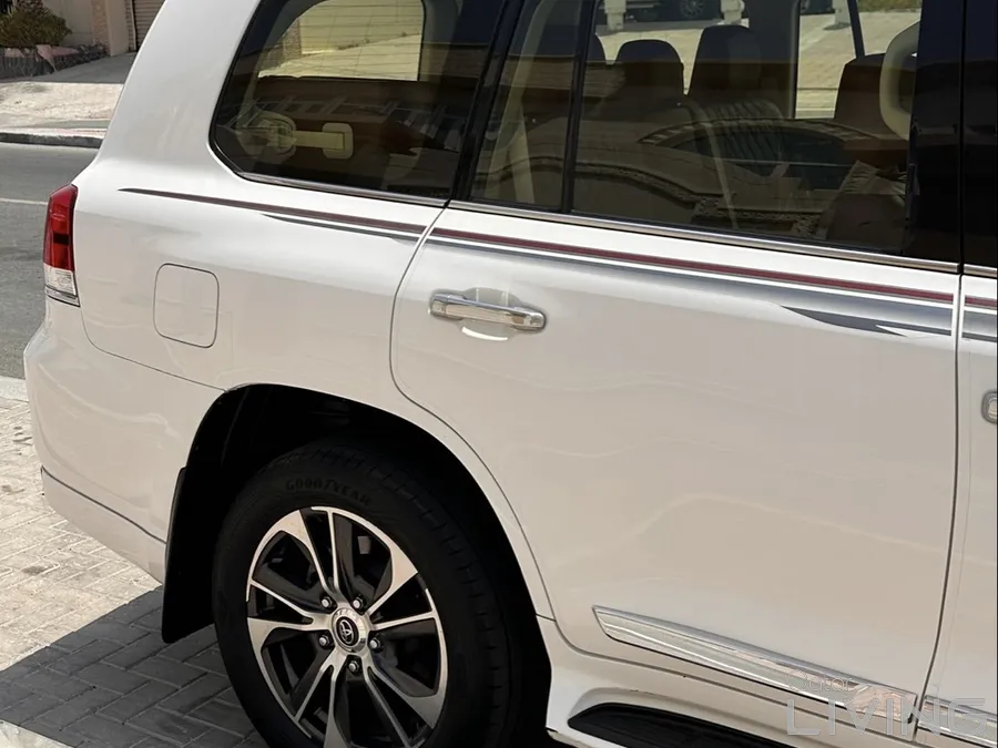 GXR Grand Touring
