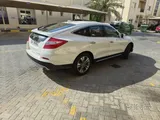 Honda Crosstour 2013 V6 4x4 AWD touring edition full spec with navigation