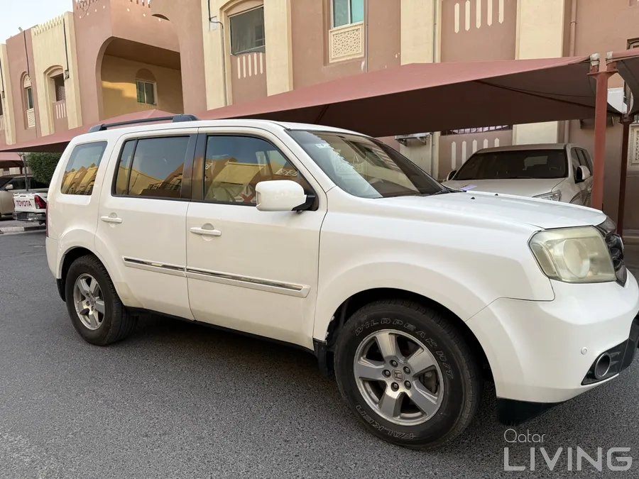 Honda Pilot 2012 model - price reduced